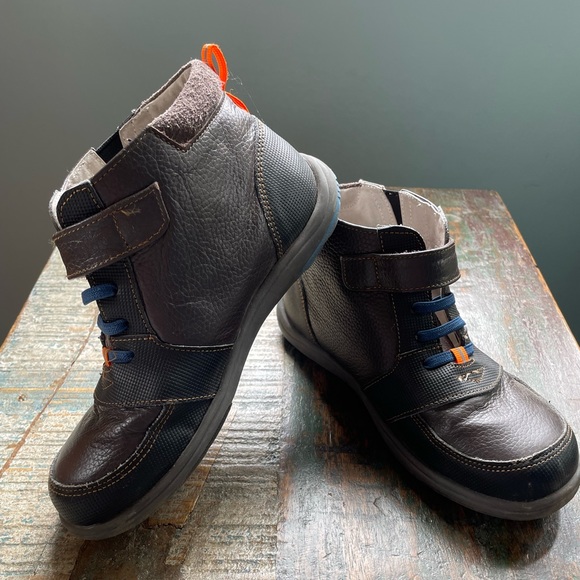 See Kai Run Other - See Kai Run Ian Brown Leather Boot  (size 2.5)